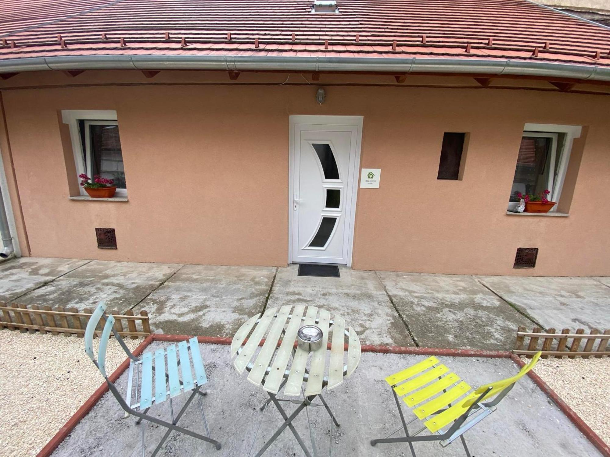 Real Home Apartman Pecs Exterior photo
